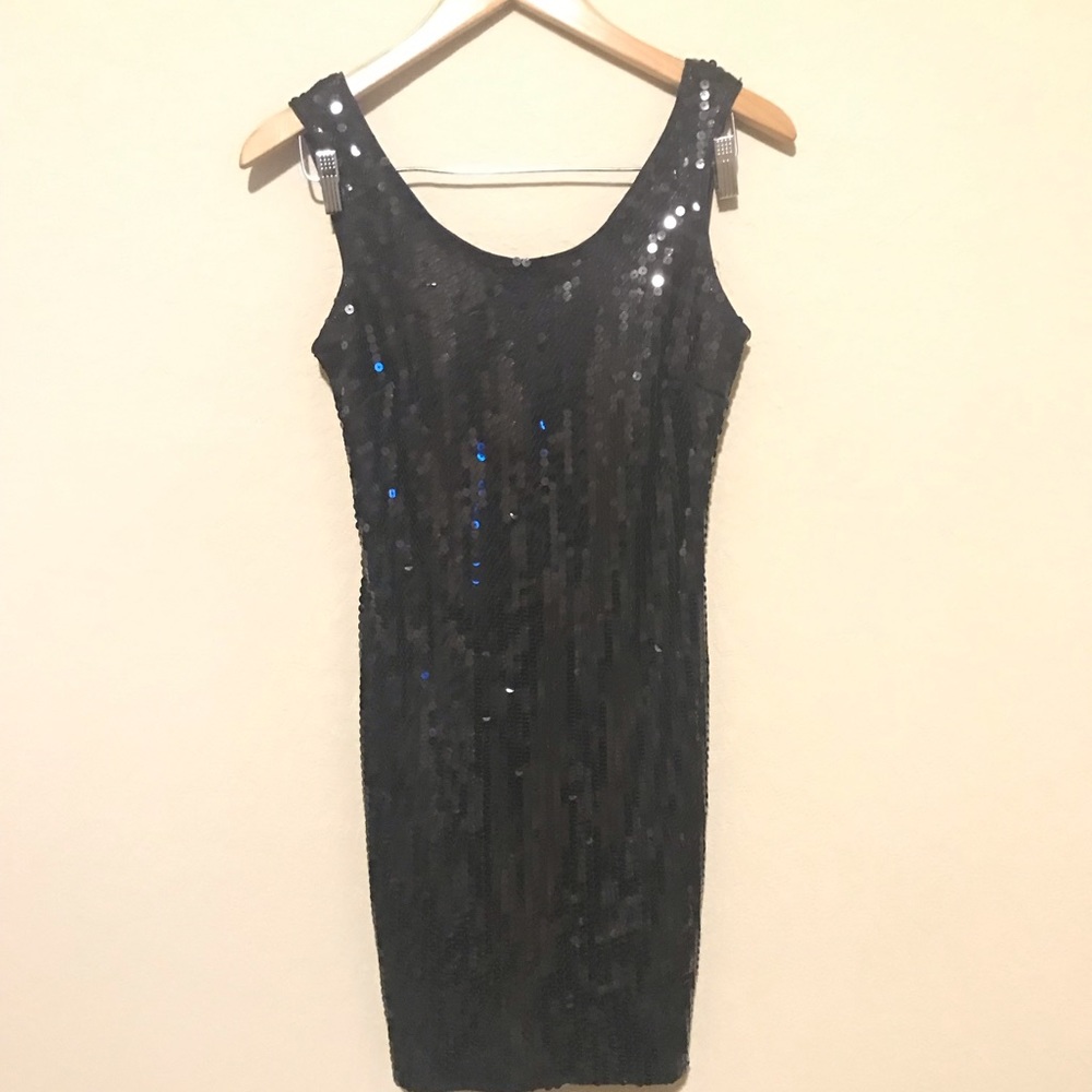 Women’s Black sequence party dress
